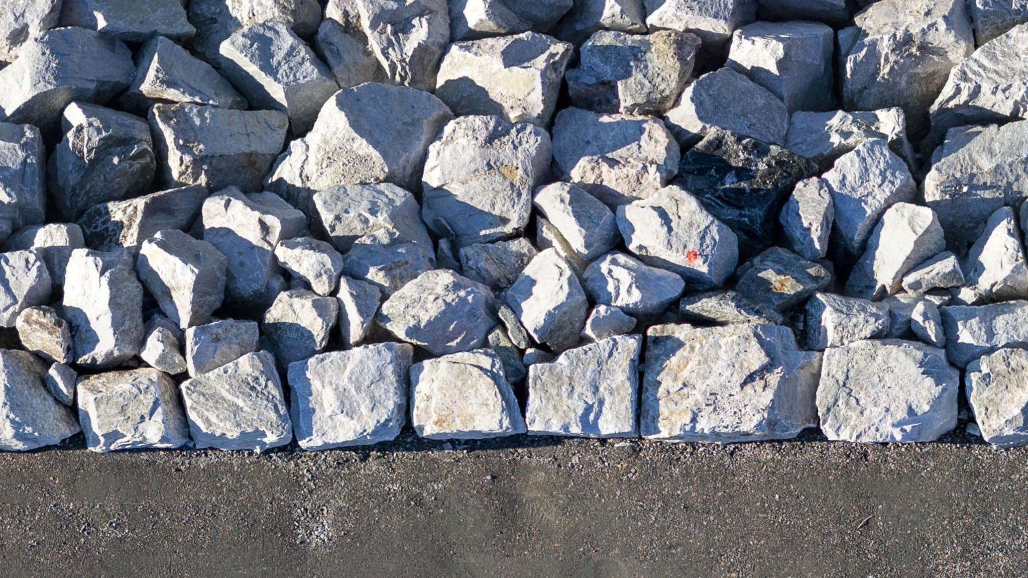 Detalj stein fyllingsdam